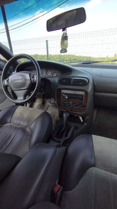 Продам  крайслер