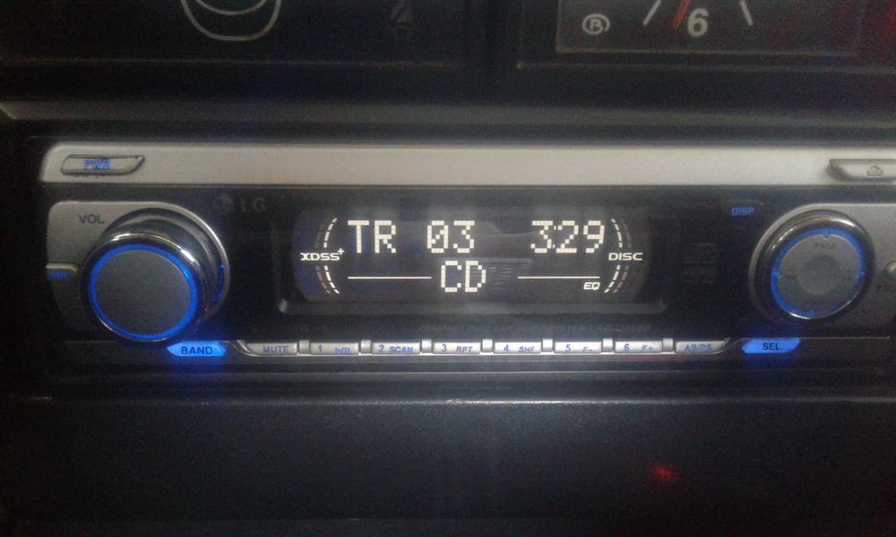 Автомагнітола LG LAC-UA660