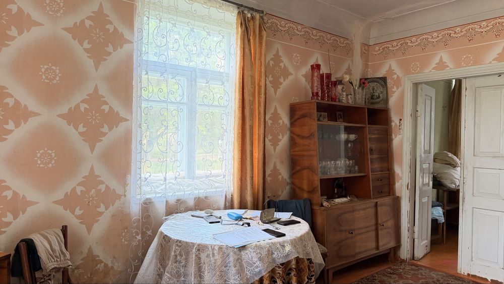 Продаж будинку в Бердичеві на 10сот