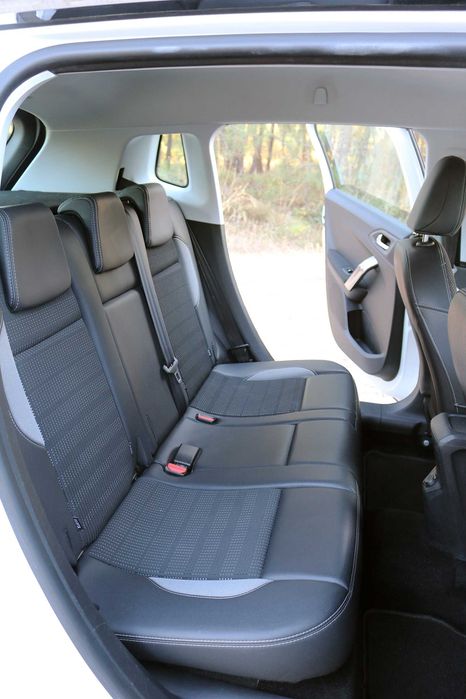 Peugeot 2008 1.6 e-Hdi **Irrepreensível **