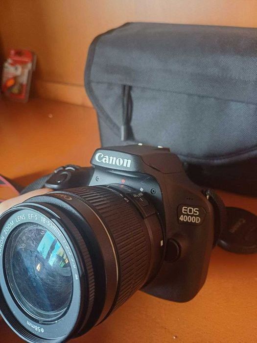 Kit Máquina fotográfica canon eos 4000d