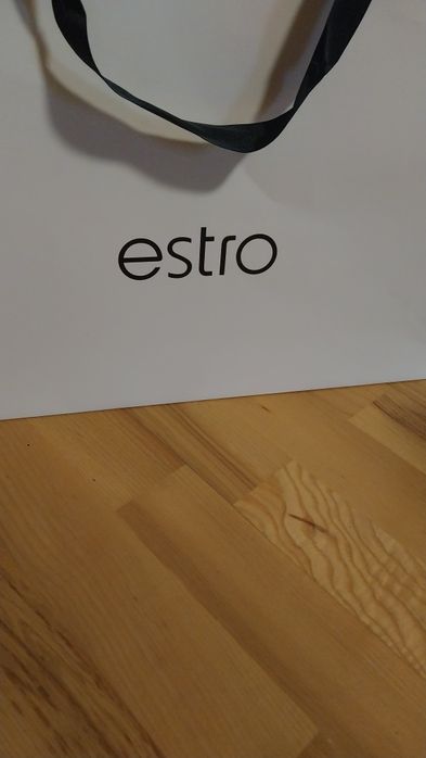 Продам подарочный пакет Estro в новом состоянии