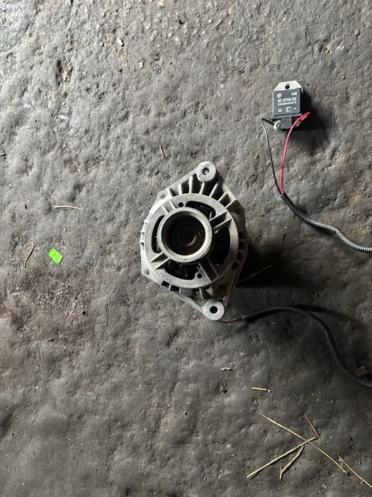 Продам генератор ваз 2110,приора