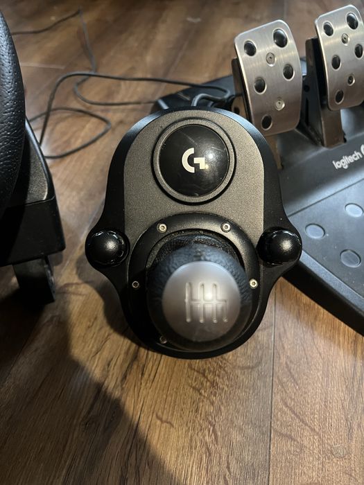Kierownica logitech stan jak nowy