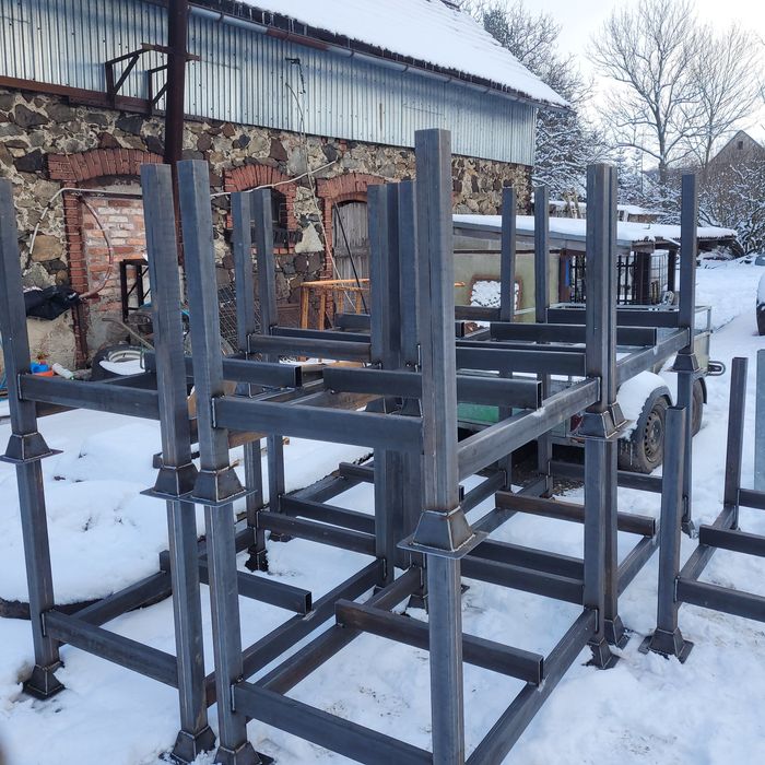 Kosz transportowy do rusztowań