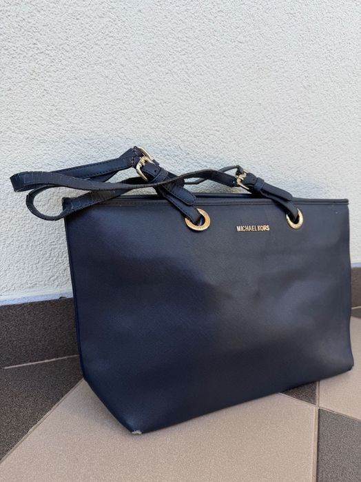 Granatowa torebka Michael Kors typu tote bag