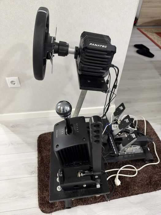 Setup Sim Racing Completo - Fanatec CSL DD 8Nm, ClubSport Shifter SQ, Handbreak, Loadcell