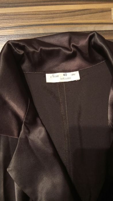 Wyprzedaż  Żakiet satynowy NEW DESIGN 40