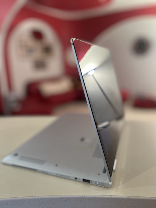 Ноутбук HP EliteBook х360 1030 G2 сенсорний трансформер