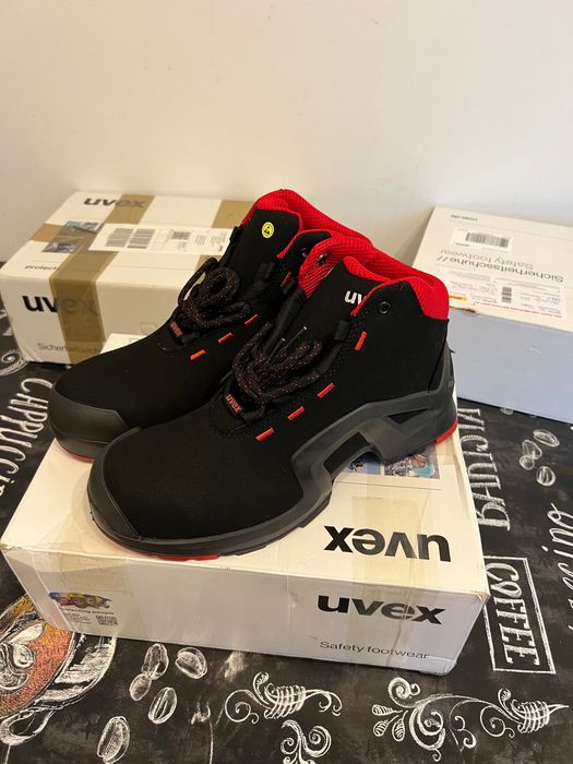 Buty robocze Uvex r43