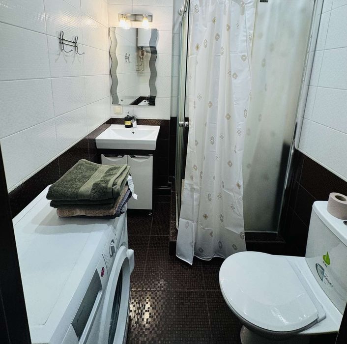 Сдам посуточно. Кирова 27д. Центр. Военным скидки!