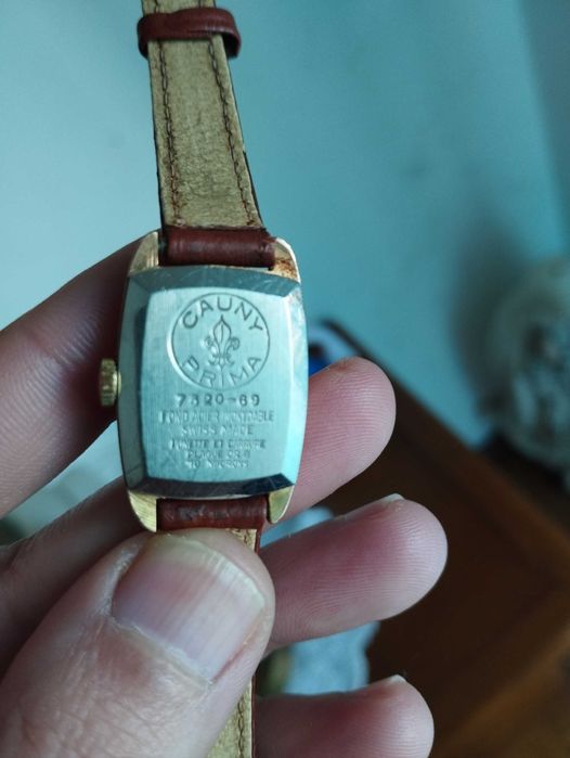 Relógio antigo cauny