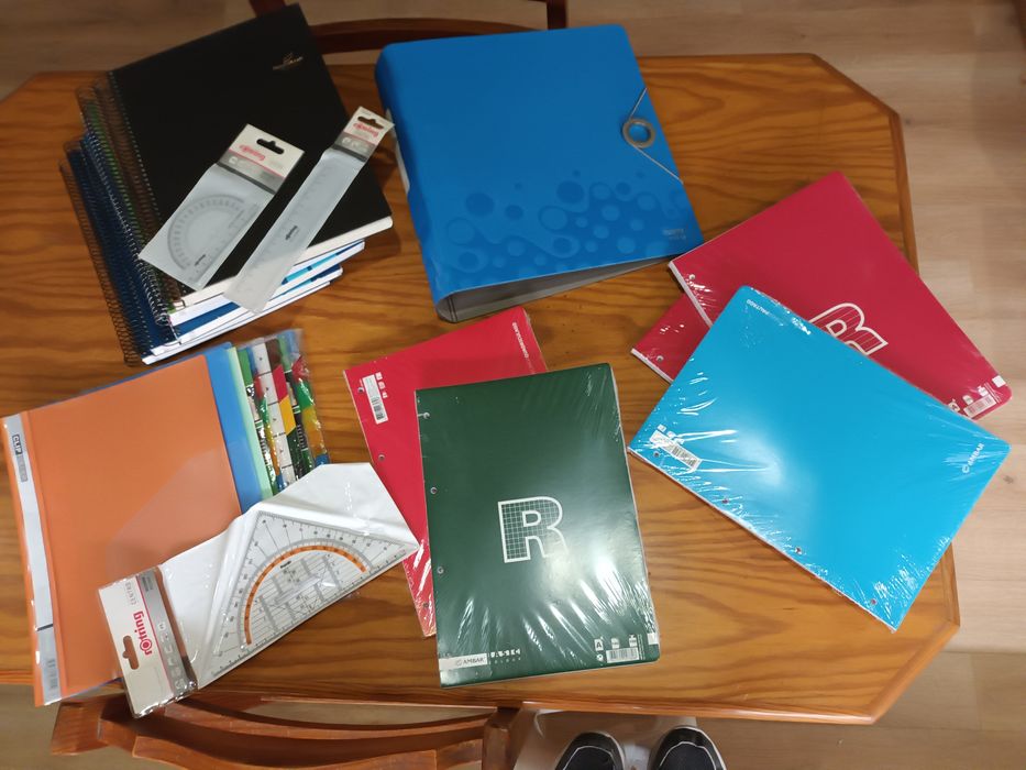 Material escolar novo