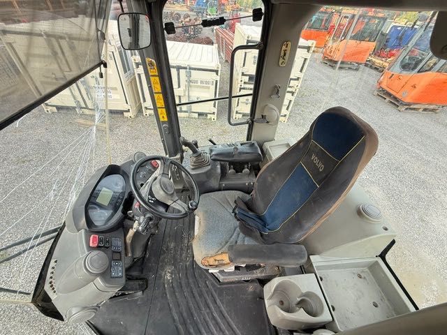 HITACHI ZW 150 KABIN używana kompletna do ładowarki kołowej