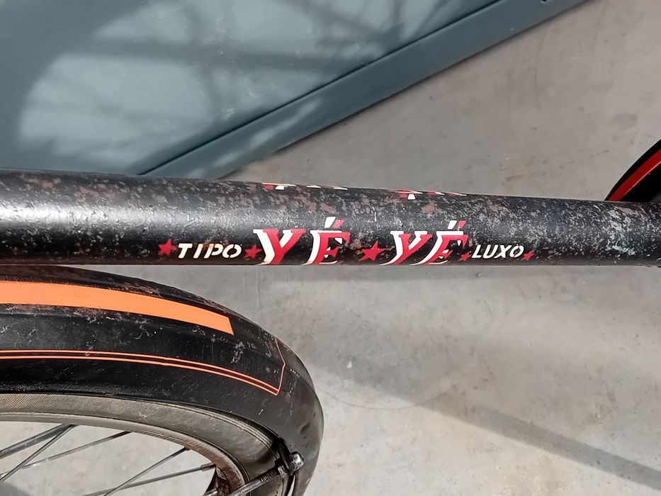 Bicicleta Antiga YEYE