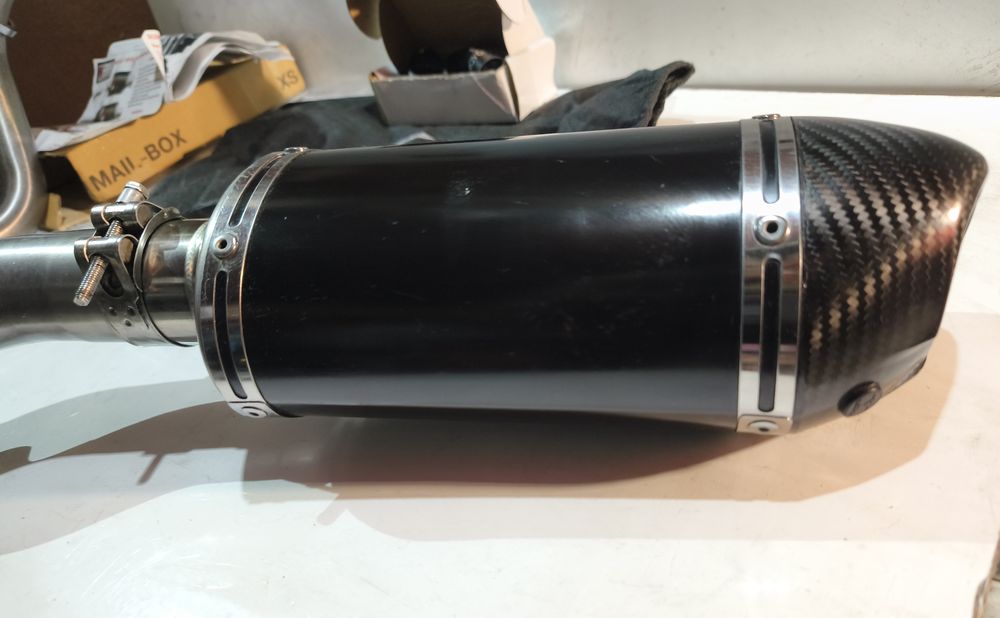 Escape black widow MT 07 / XSR / TRACER ( OFERTA DO ENVIO )