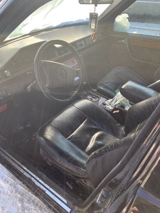 Продам 124 мерседес на ходу