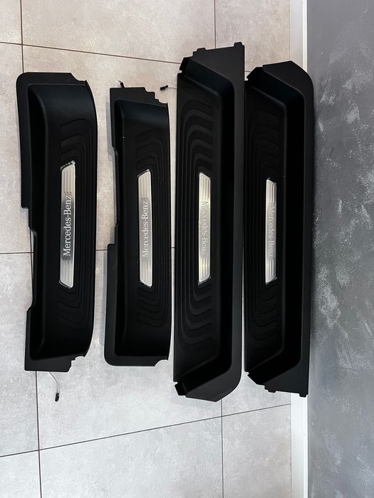 Nakładki progowe LED Mercedes V klasa Vito W447 osłony progu stopień