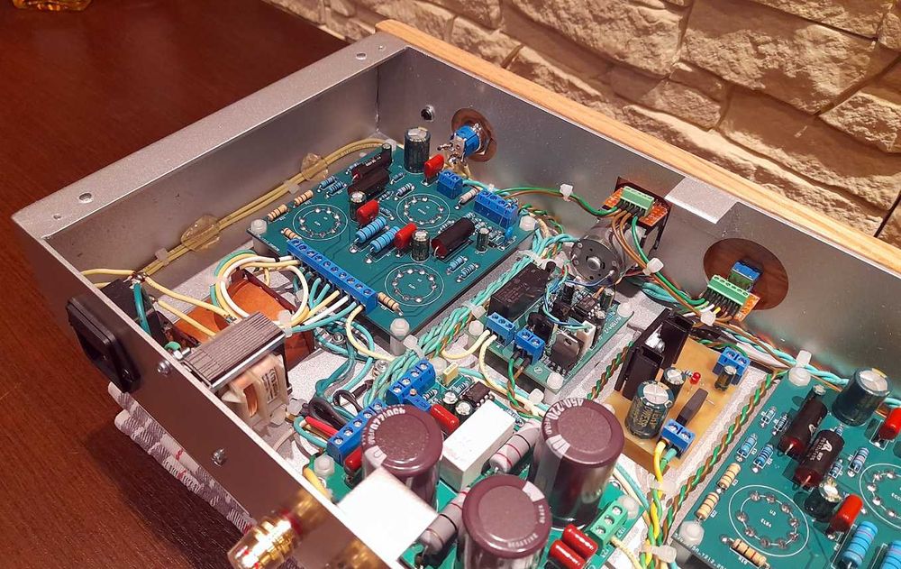 Wzmacniacz lampowy audio PP 6P18P/EL82-Acrosound