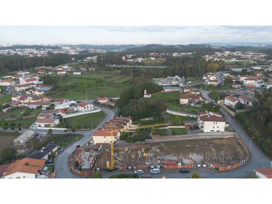 Moradia térrea de 3 quartos em Travanca, em construção, 2 min centr...