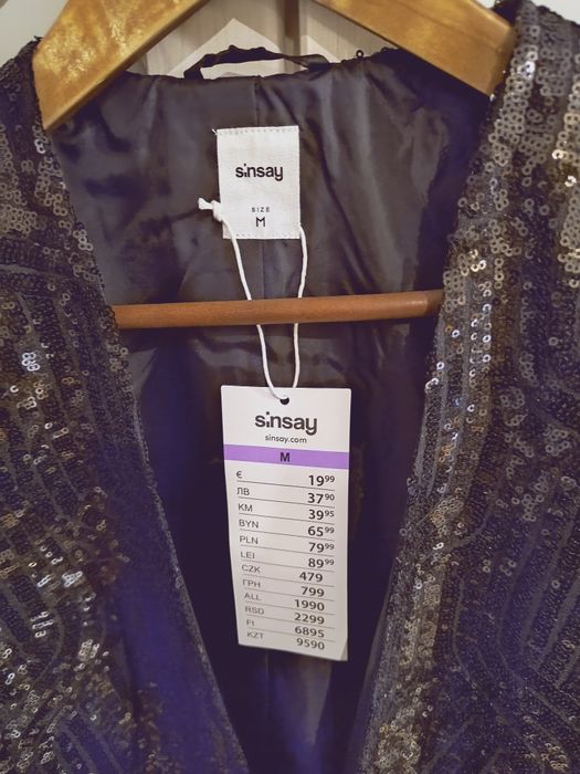 Nowy efektowny żakiet marynarka Sylwestrowa  z  cekinami M