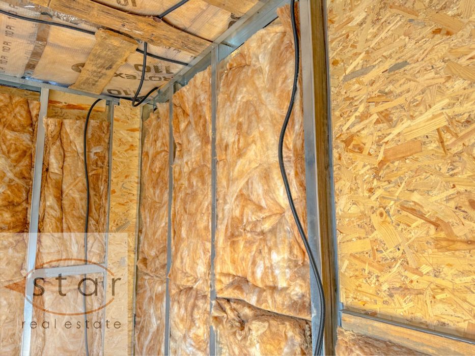 Продаж окремого будинку по вул. Білогірська