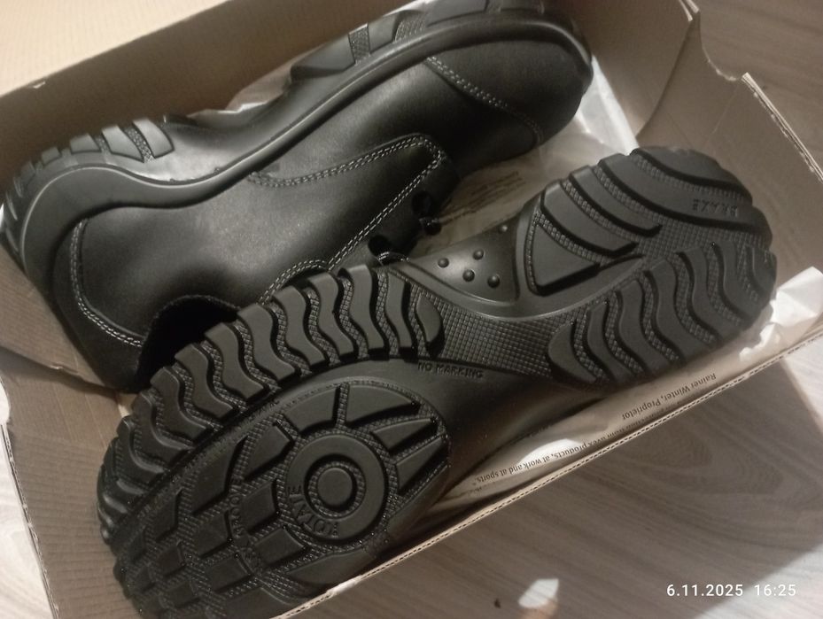 Buty Uvex rozmiar 43 wkładka 28,7 cm nowe