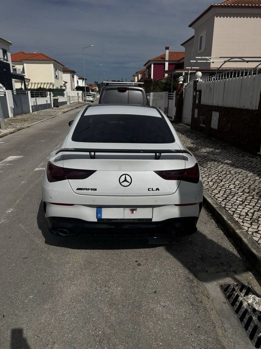 Mercedes-Benz CLA 35 AMG (2024) – Pack Night | 30.000 km | Impecável