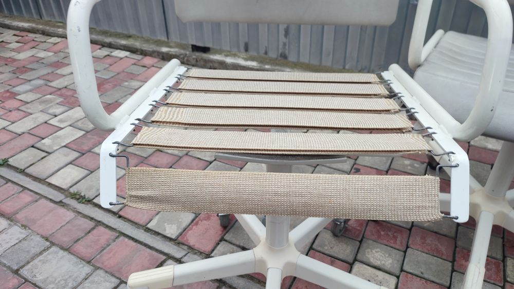 Крісло перукарське,для дому,комп'ютерне.