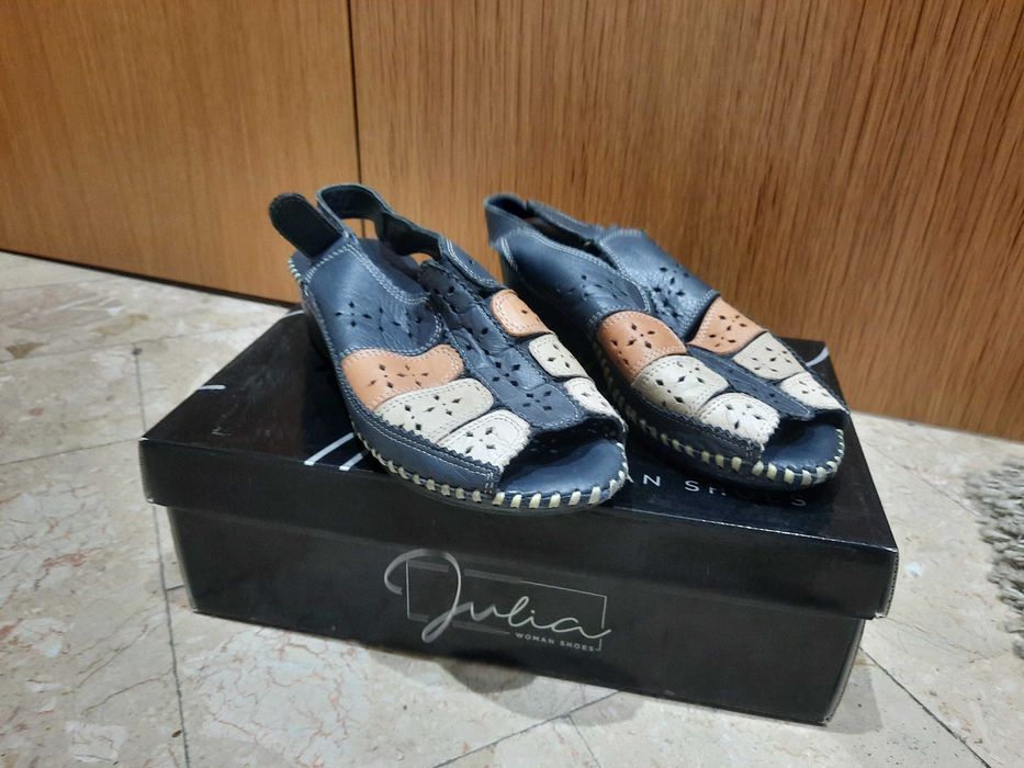 Sandálias de rampa em pele n 38