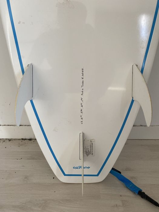 Prancha de surf com bolsa incluida