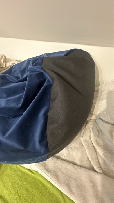 Grantowa pufa z kulkami