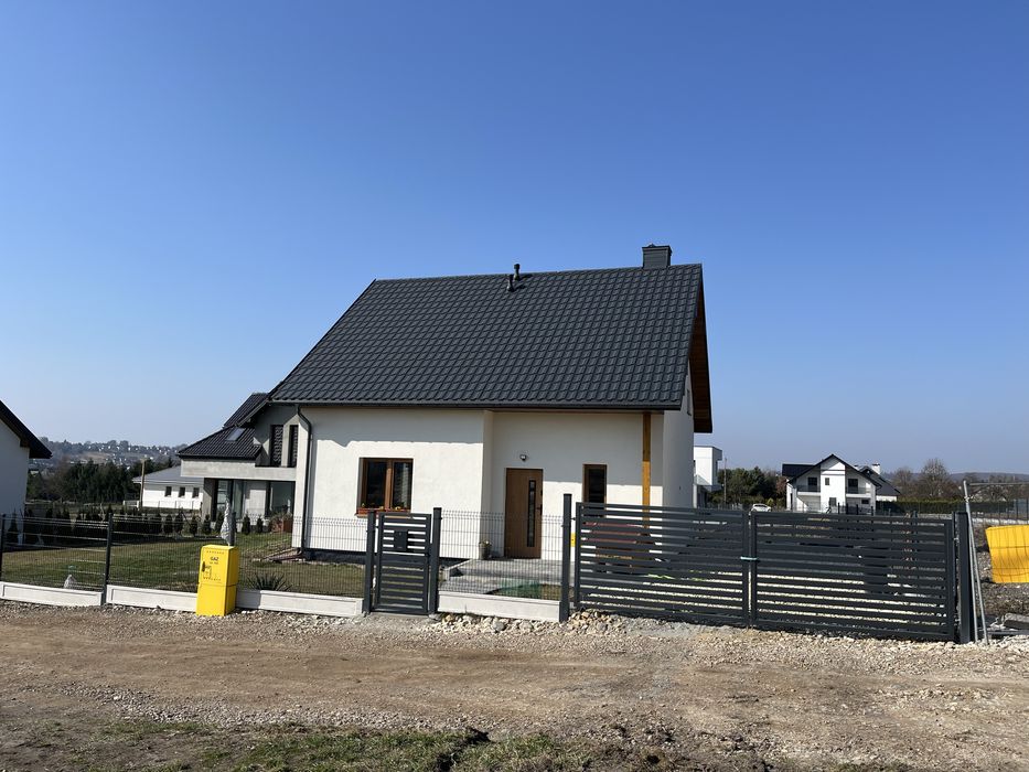 Dom wolnostojacy 117 m2  murowany taras poludniowy