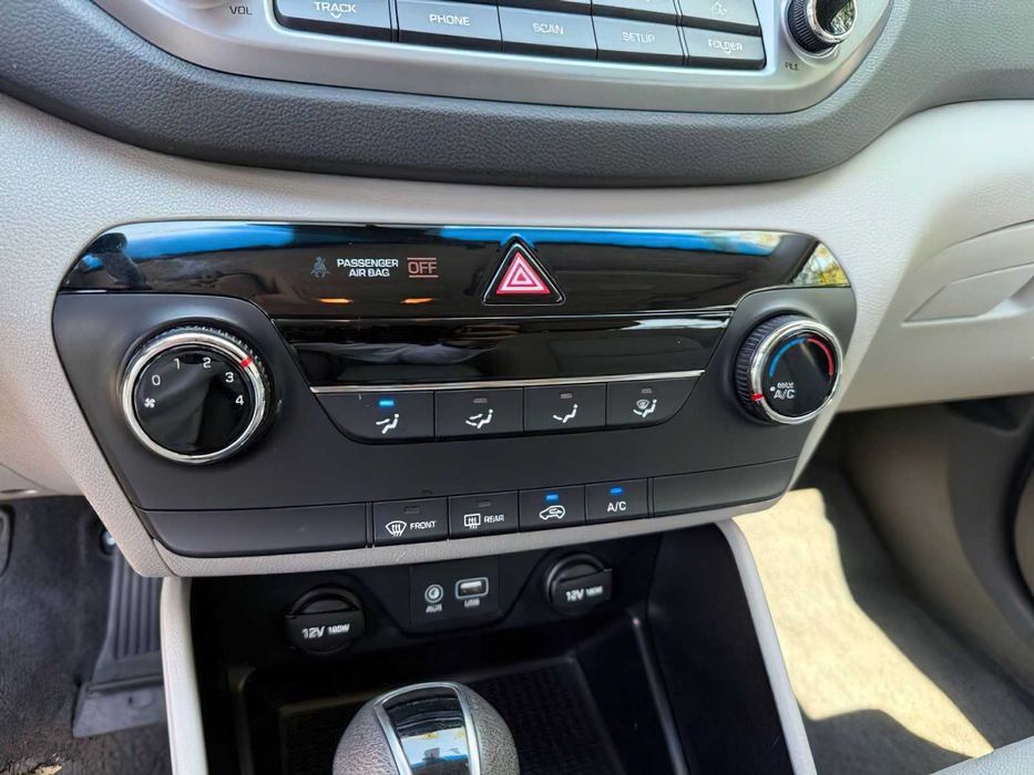 Hyundai Tucson      2016