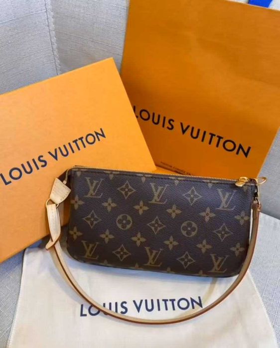 Louis Vuitton Pochette Accessoies