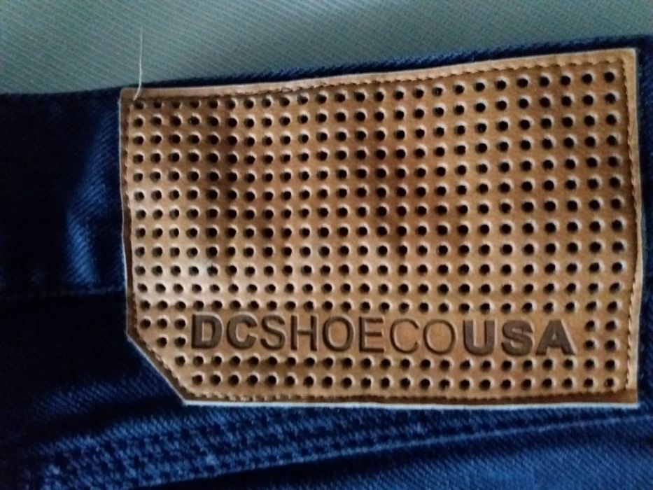 Spodnie chłopięce jeans granatowe DCSHOECO USA 10 lat