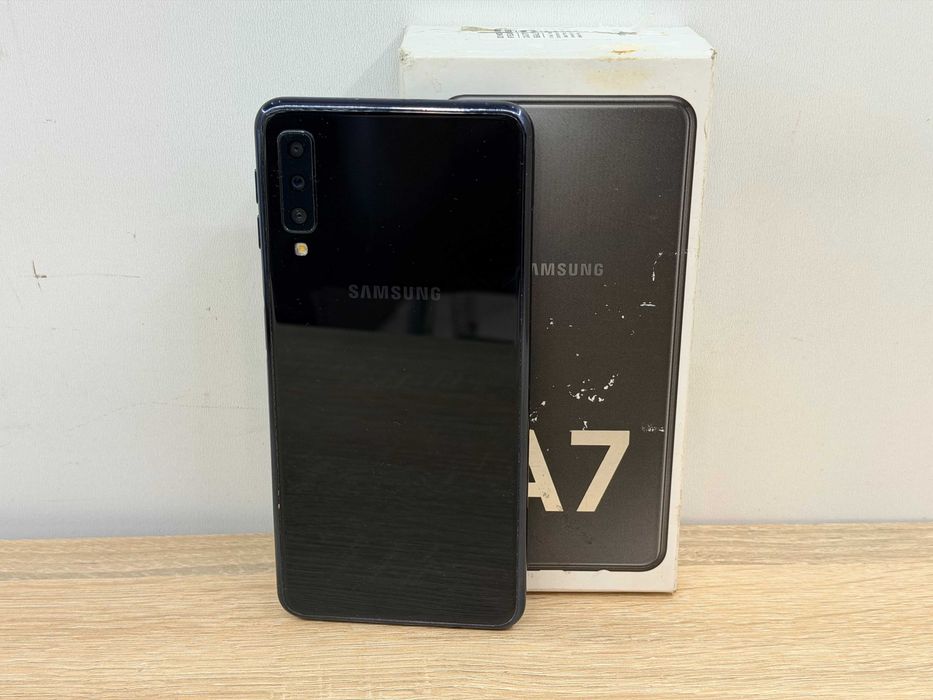 Samsung Galaxy A7 – bardzo dobry stan