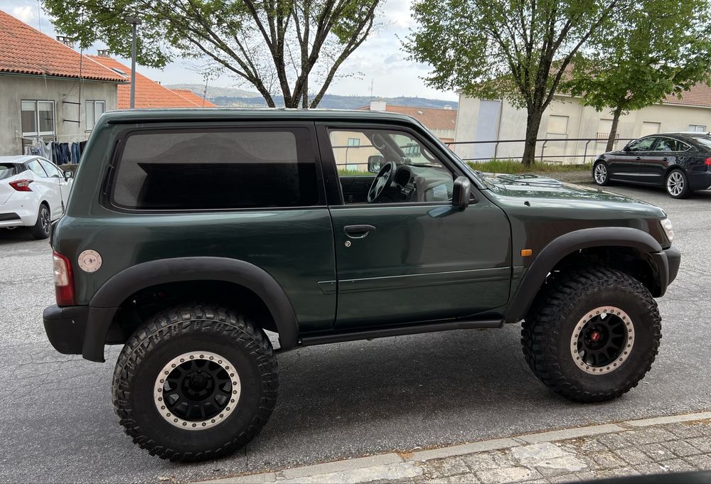 Nissan patrol gr y61