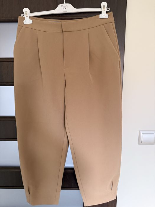 Zara spodnie marchewki roz L nowe