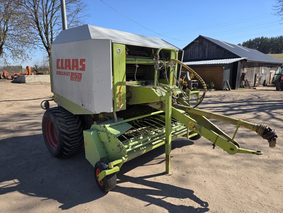 Claas Rollant 250 Prasa beluąca