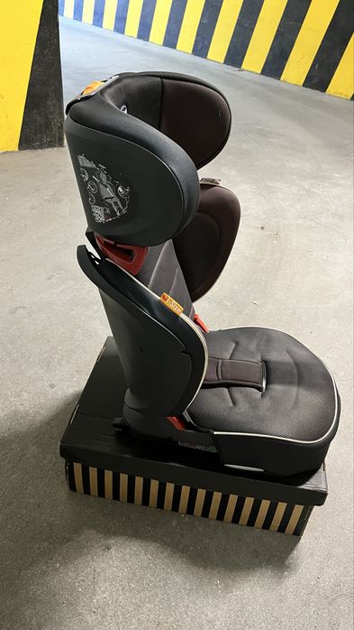 Cadeira Chicco para carro