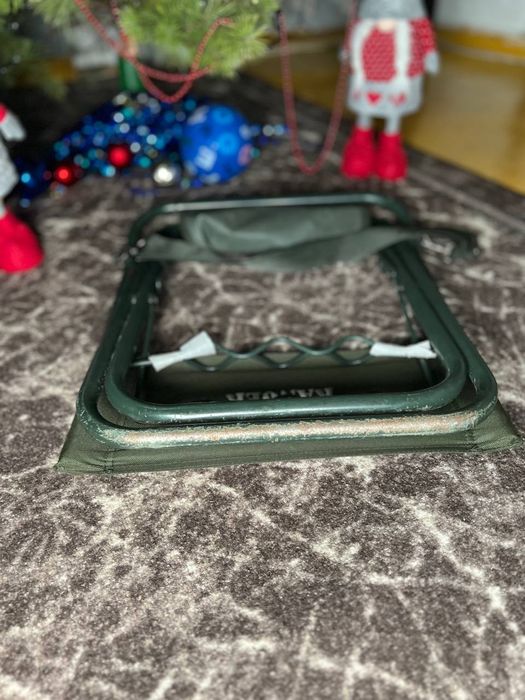 Стільчик рибалки з фіксатором для вудок Ranger
Витримує вагу до 12