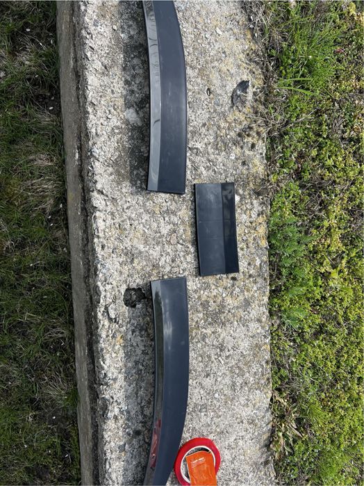 Спойлер універсальний