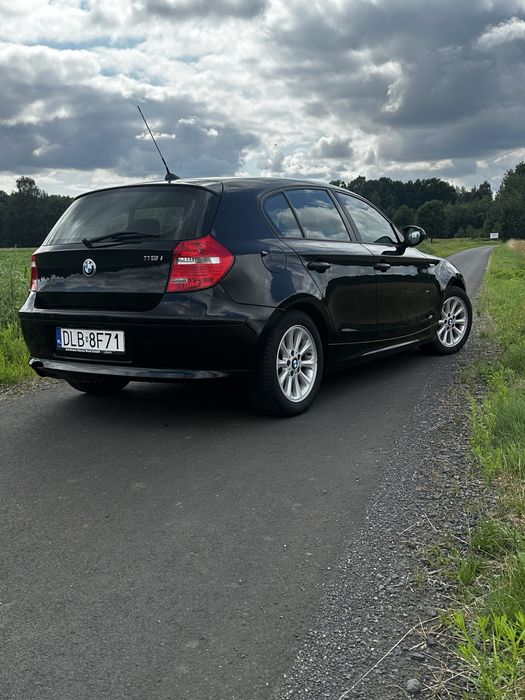 Sprzedam BMW e87 2.0 beznzyna.
