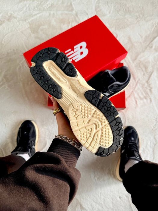 Кросівки Жіночі New Balance 1906R Black Beige