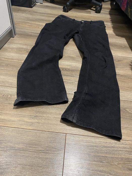 черные джинсы bootcut, черные клеш джинсы, flared, drip, drill, indie sleaze