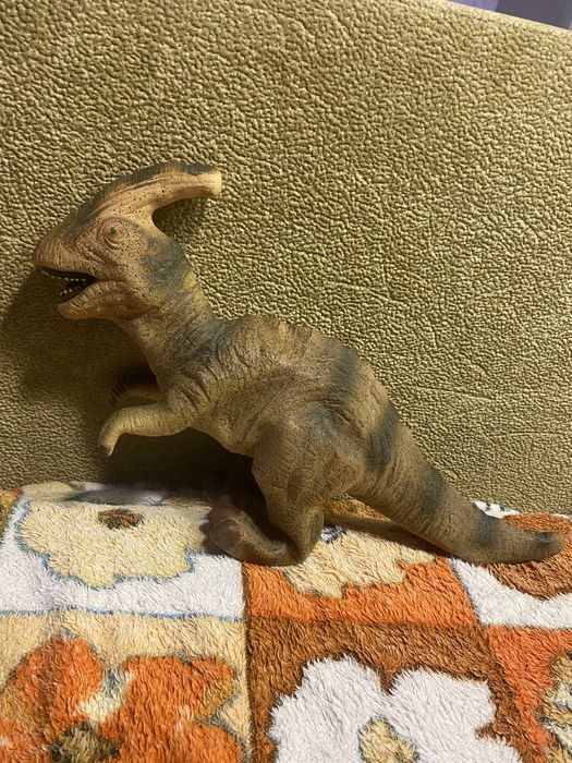 Игрушка динозавр