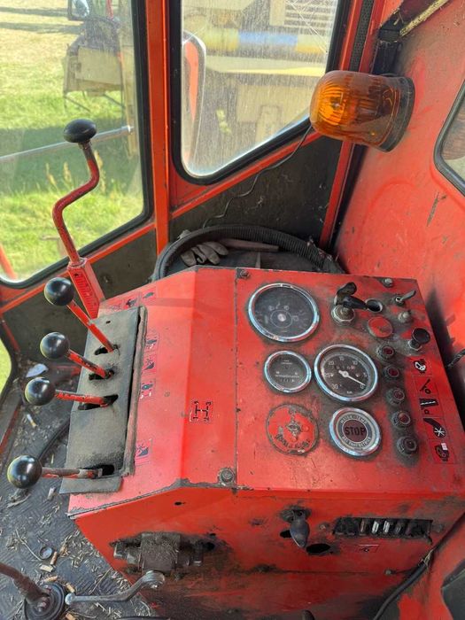 Siłownik podnoszenia heder kombajn Deutz Fahr M1300,1320 INNE