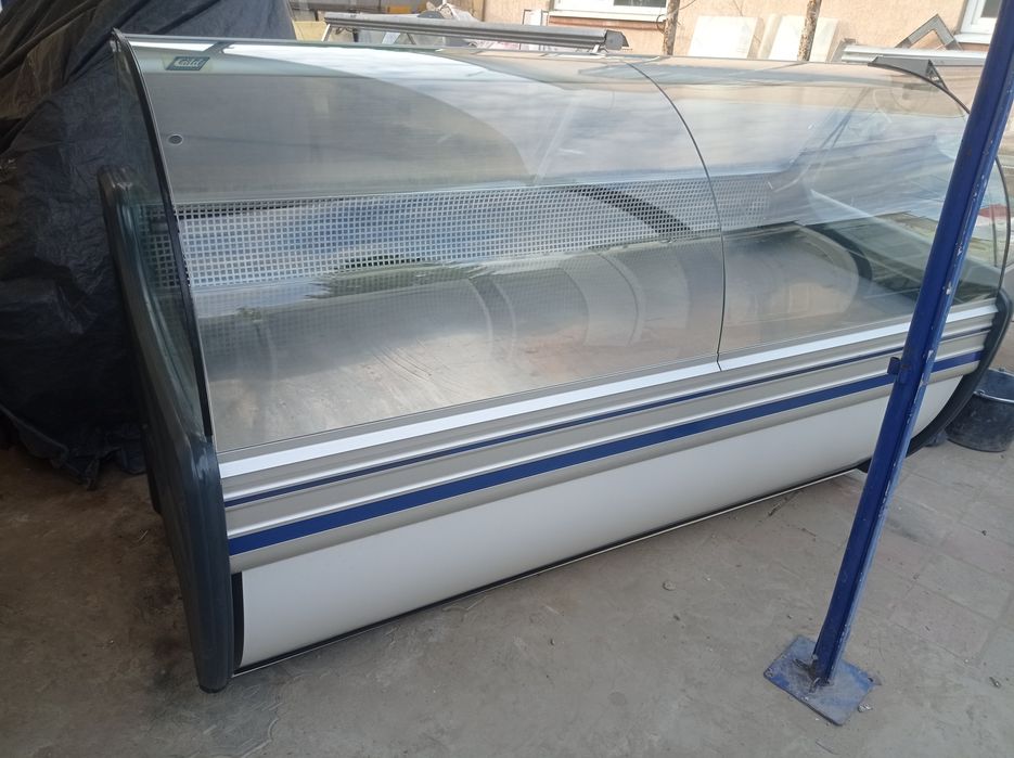 Холодильная витрина Cold Польша 200 см