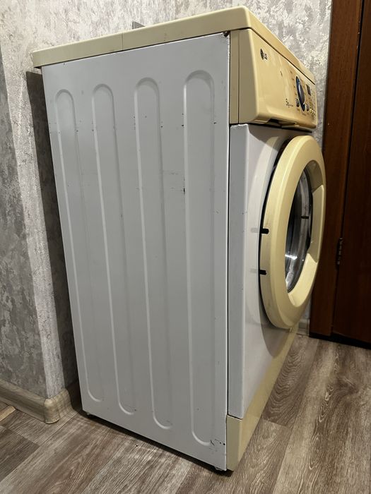 Пральна машинка LG 5кг